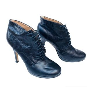 NINE WEST BLACK LACE UP HEEL BOOTIES